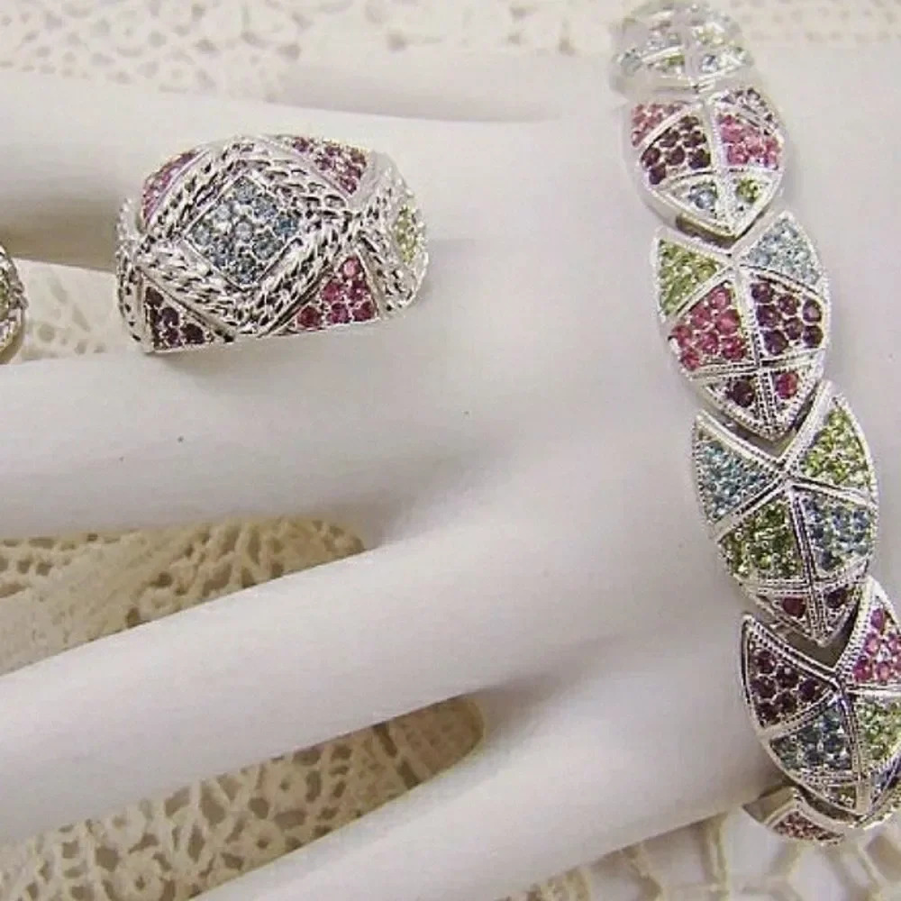 🎉Host Pick🎉  Vintage Rhodium Plated Swarovski Crystal